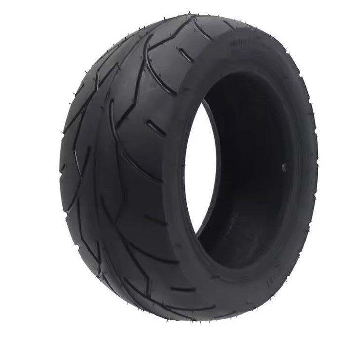 8x3 Tubeless tyre