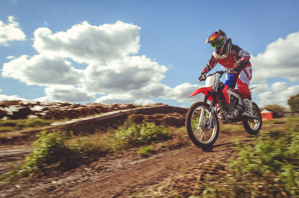 A Beginner's Guide to Riding Electric Dirt Bikes