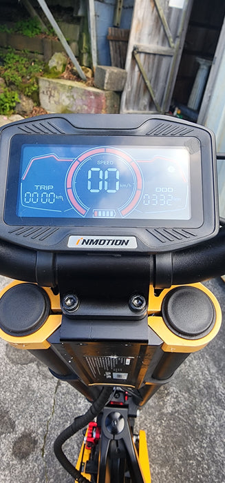 InMotion RS ex-demo, Only 332kms